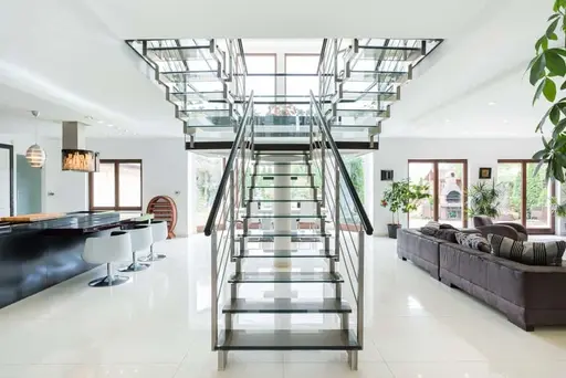 Split staircase design