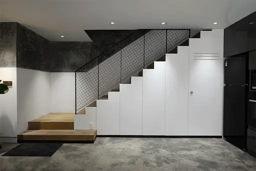 Storage staircase